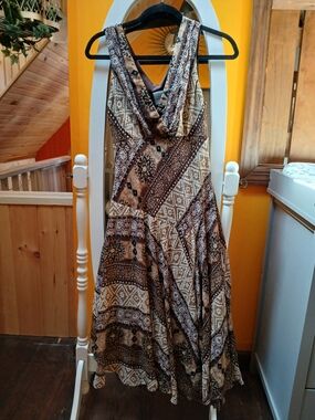 Rabbit Rabbit Rabbit Designs Bohemian Brown Patterned V-Neck Dress